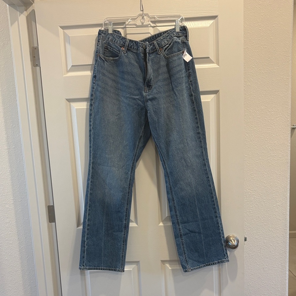 Old Navy Women's Jeans. New with tags!